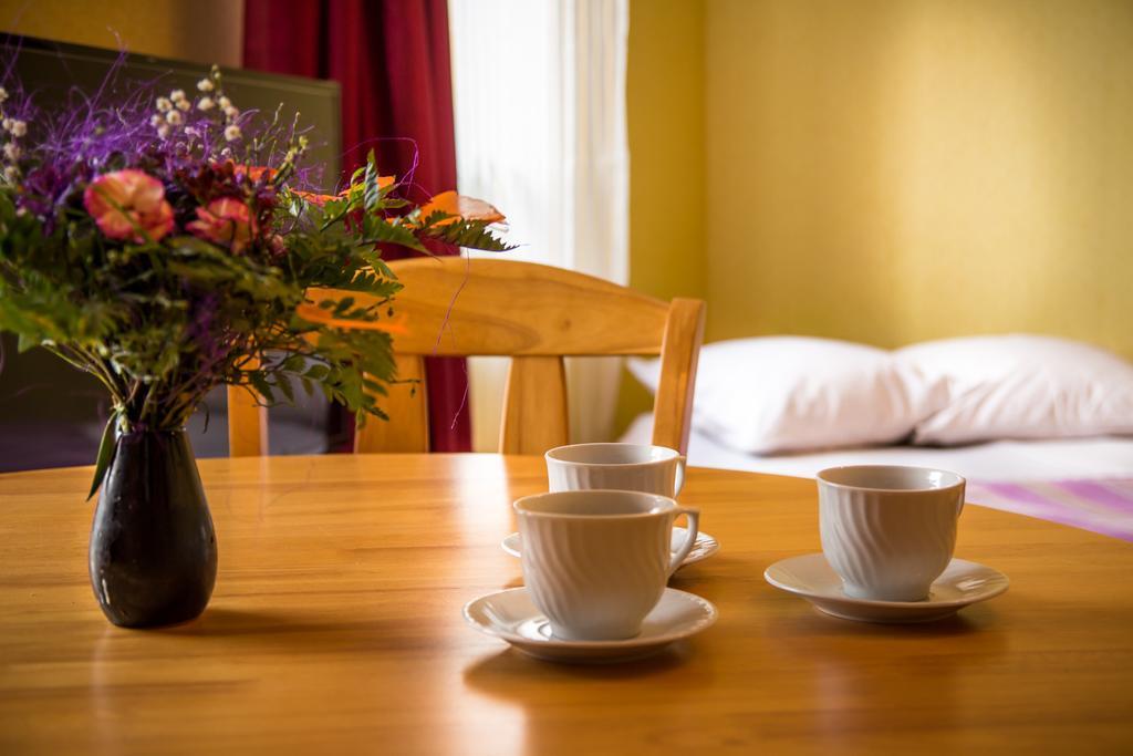 Medainie apartamenti Liepāja Chambre photo